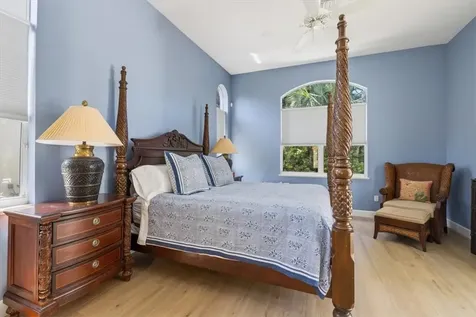 1357 W Island Club Square Vero Beach FL 32963