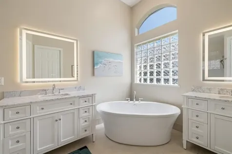 1357 W Island Club Square Vero Beach FL 32963