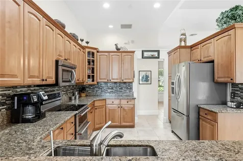 928 Carolina Circle SW Vero Beach FL 32962