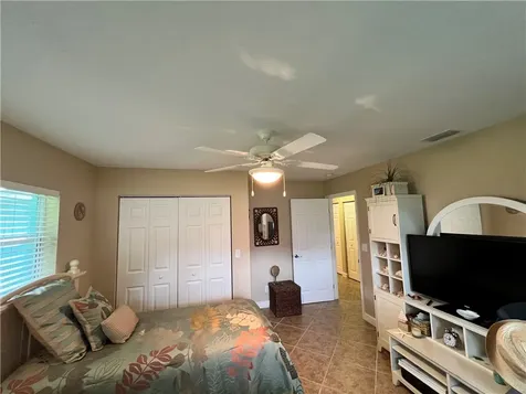 1646 71st Court Vero Beach FL 32966