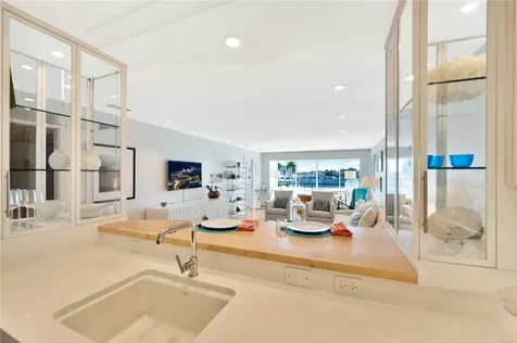 600 Riomar Drive Vero Beach FL 32963