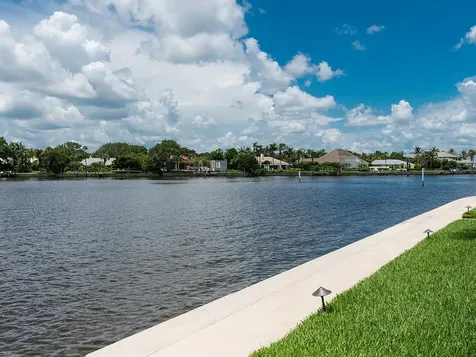 600 Riomar Drive Vero Beach FL 32963