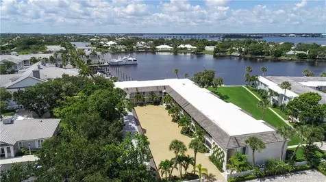600 Riomar Drive Vero Beach FL 32963