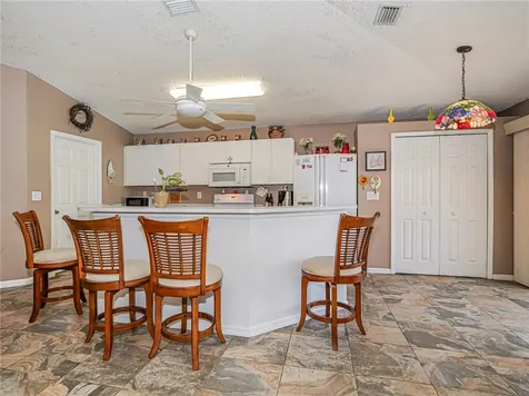 1360 10th Manor Vero Beach FL 32960