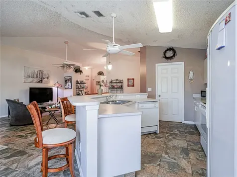 1360 10th Manor Vero Beach FL 32960