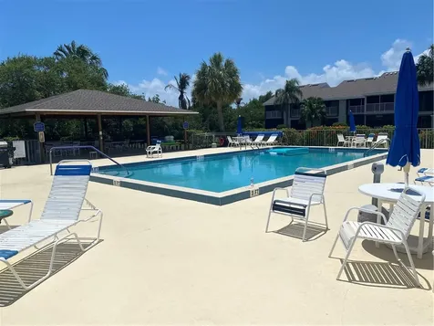 3206 S Lakeview Circle Hutchinson Island FL 34949