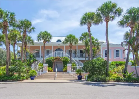 1175 Winding Oaks Circle E Vero Beach FL 32963