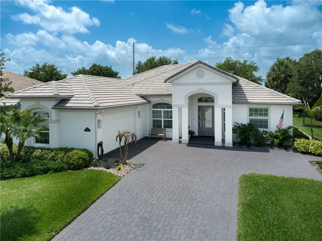 8245 Halbert Lane Vero Beach FL 32968