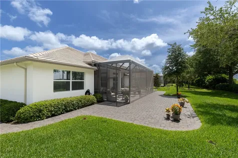 8245 Halbert Lane Vero Beach FL 32968