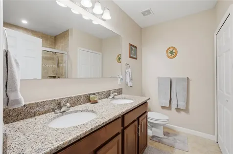 1277 Lexington Manor SW Vero Beach FL 32962