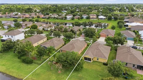1277 Lexington Manor SW Vero Beach FL 32962