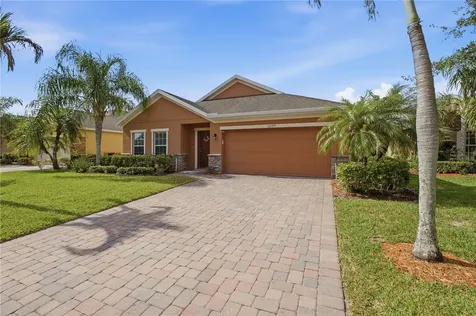 1277 Lexington Manor SW Vero Beach FL 32962