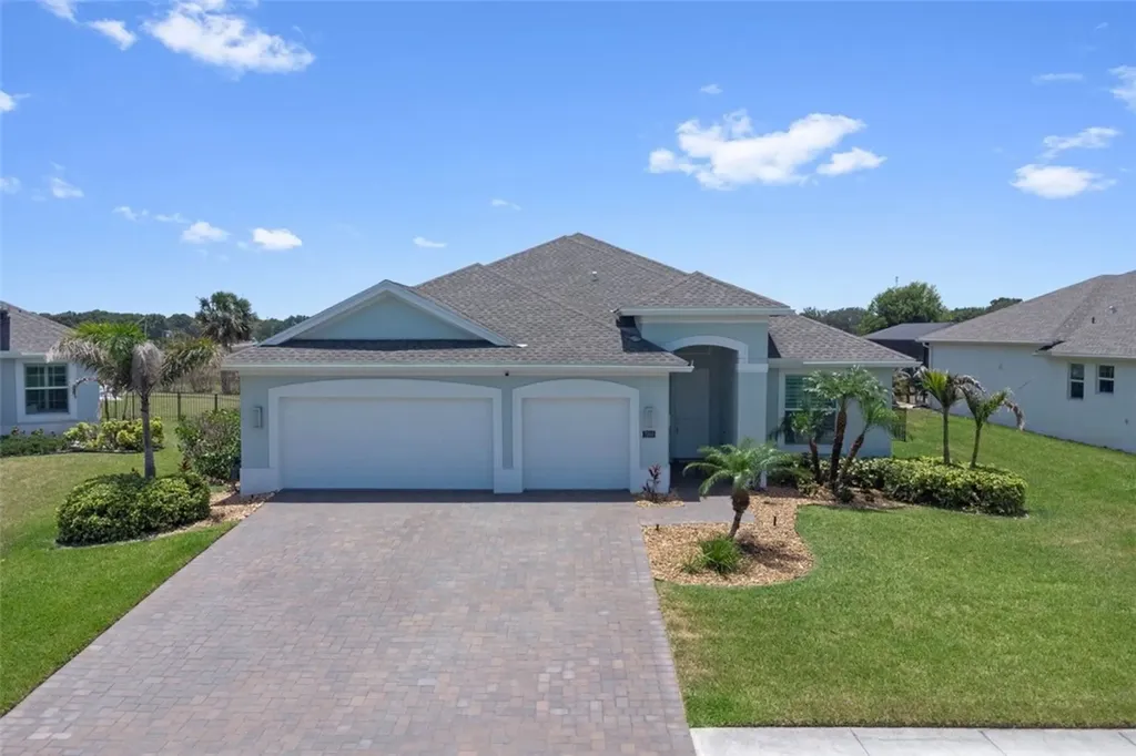 7203 33rd Square Vero Beach FL 32967