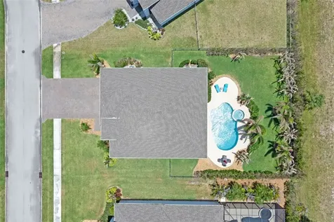 7203 33rd Square Vero Beach FL 32967