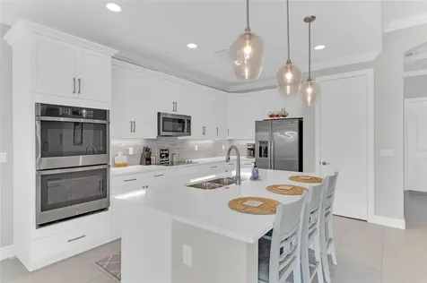 7203 33rd Square Vero Beach FL 32967