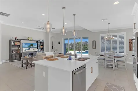 7203 33rd Square Vero Beach FL 32967
