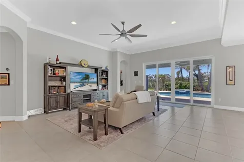 7203 33rd Square Vero Beach FL 32967