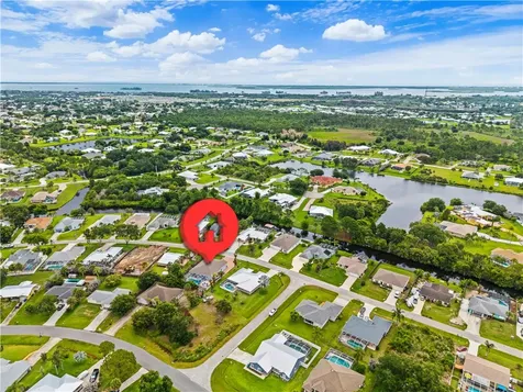 858 George Street Sebastian FL 32958