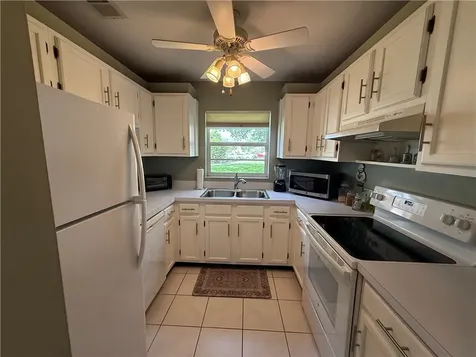 99 Spring Lake Drive Vero Beach FL 32962
