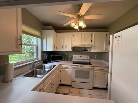 99 Spring Lake Drive Vero Beach FL 32962