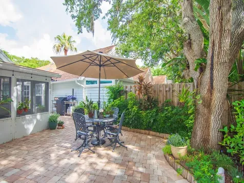1538 Sabal Court Vero Beach FL 32963