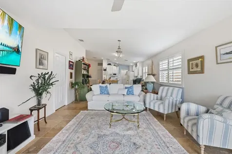 4944 Corsica Square Vero Beach FL 32967