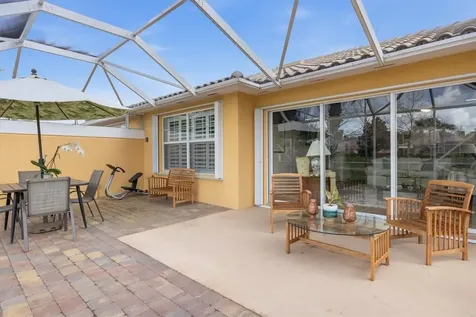 4944 Corsica Square Vero Beach FL 32967