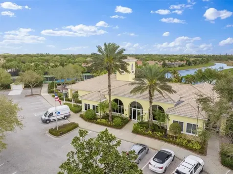 4944 Corsica Square Vero Beach FL 32967
