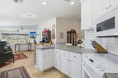 4944 Corsica Square Vero Beach FL 32967