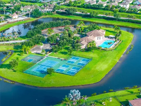 1755 Belmont Circle SW Vero Beach FL 32968