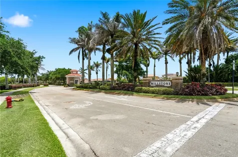 1755 Belmont Circle SW Vero Beach FL 32968