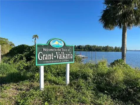 5073 S Us Highway 1 Grant Valkaria FL 32949