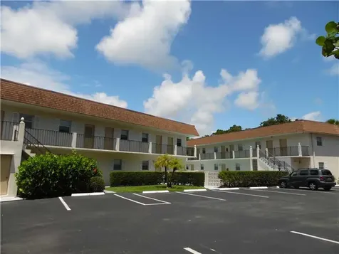 900 Jasmine Lane Vero Beach FL 32963