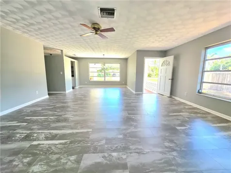 Vero Beach FL 32962