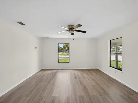 2575 1st Place Vero Beach FL 32962