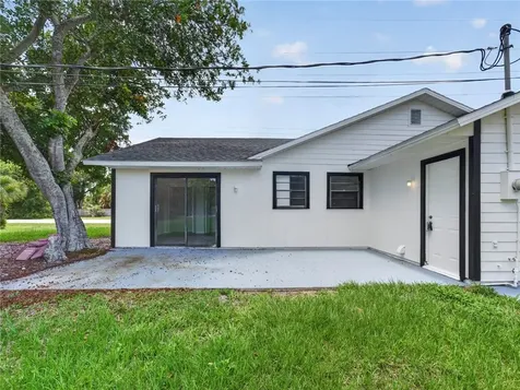 2575 1st Place Vero Beach FL 32962