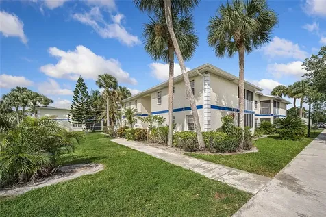 1507 SE Royal Green Circle Port St Lucie FL 34952