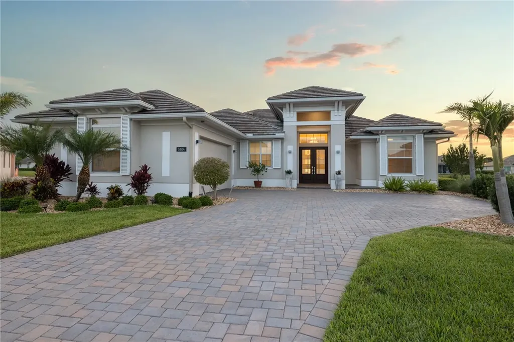 5804 Lake Pine Road Vero Beach FL 32967