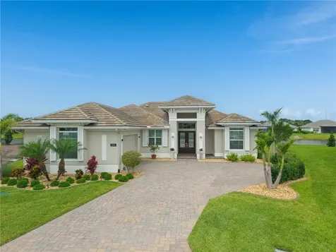 5804 Lake Pine Road Vero Beach FL 32967