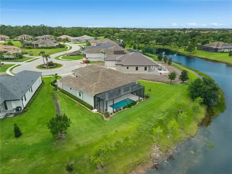 5804 Lake Pine Road Vero Beach FL 32967