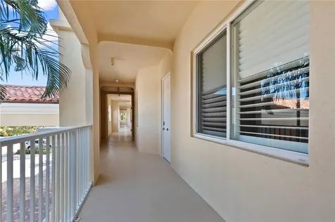 34 Harbour Isle Drive W Fort Pierce FL 34949