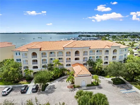 34 Harbour Isle Drive W Fort Pierce FL 34949