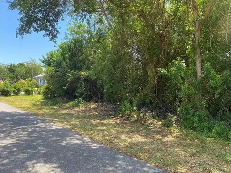 455 15th Place SW Vero Beach FL 32962