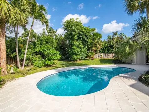 1790 Coral Way N Vero Beach FL 32963