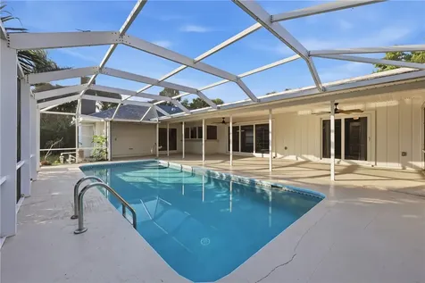 1048 Admirals Walk Vero Beach FL 32963