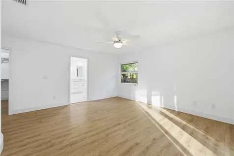 1048 Admirals Walk Vero Beach FL 32963