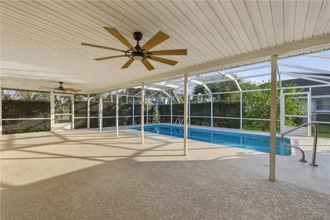 1048 Admirals Walk Vero Beach FL 32963