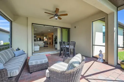 5040 Pendelton Square Vero Beach FL 32967