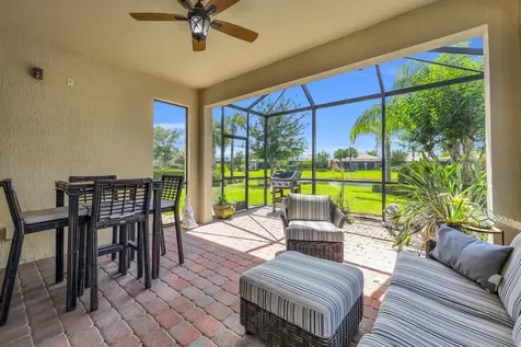 5040 Pendelton Square Vero Beach FL 32967
