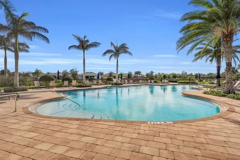 5040 Pendelton Square Vero Beach FL 32967